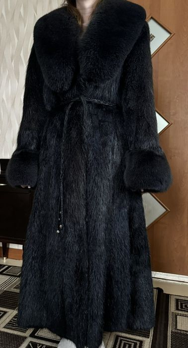 Продам шубу б/в без дефектів,