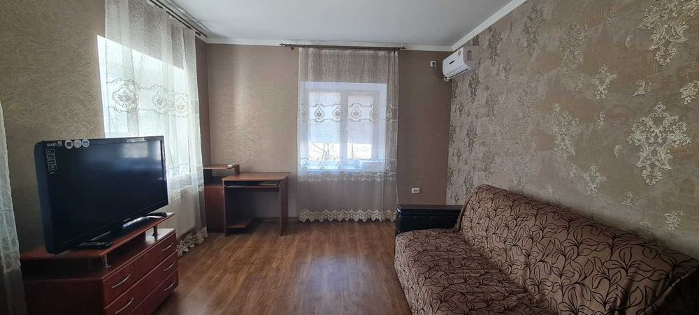 Продаж 2-х будинків на території