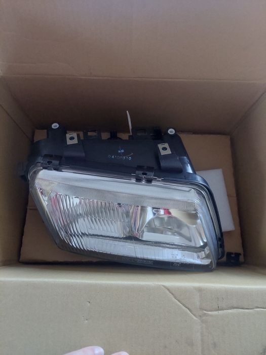 Optica Farol Audi A3 lado direito