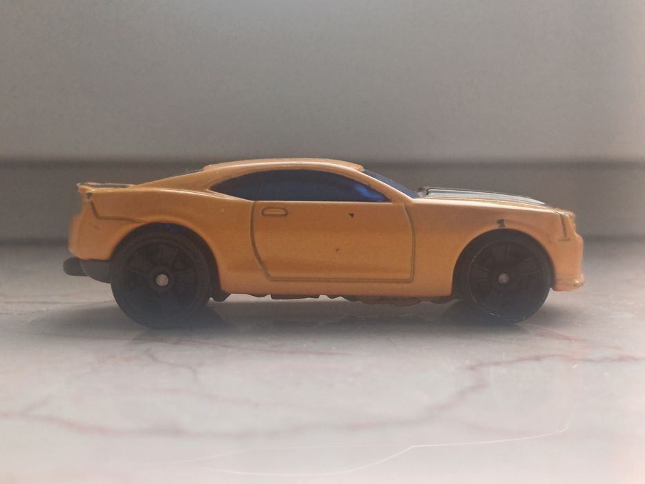 Resorak hasbro transformers bumblebee