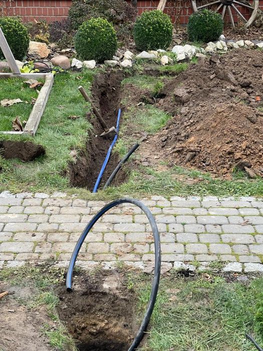 Usługi Mini koparką wykopy pod przyłącza wodno- kanalizacyjne instalacje