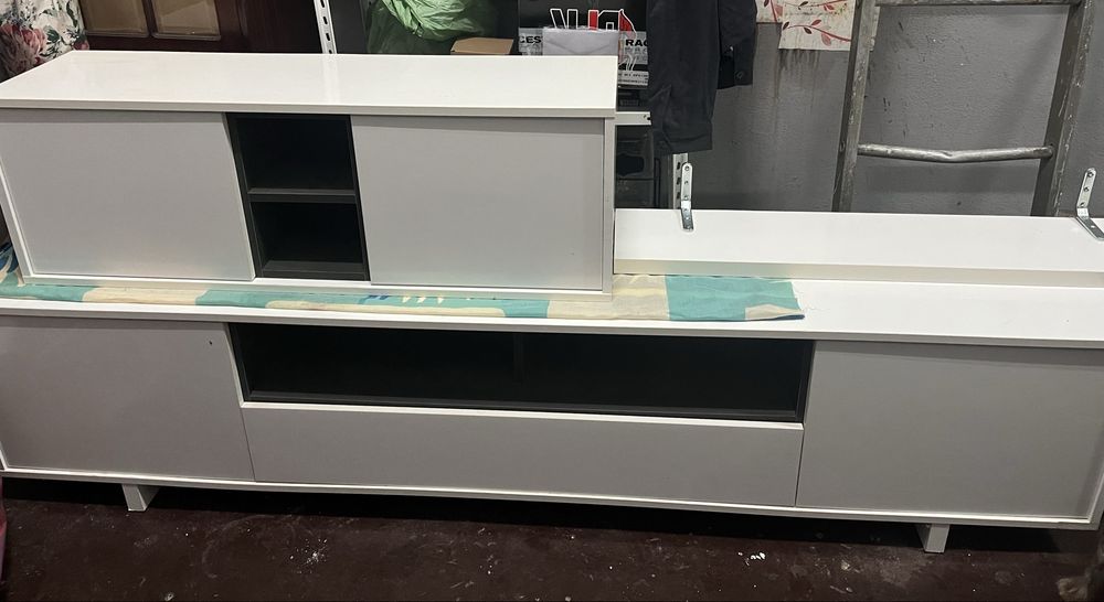 Movel de sala em muito bom estado
