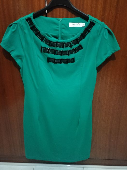 Vestido M com pedras