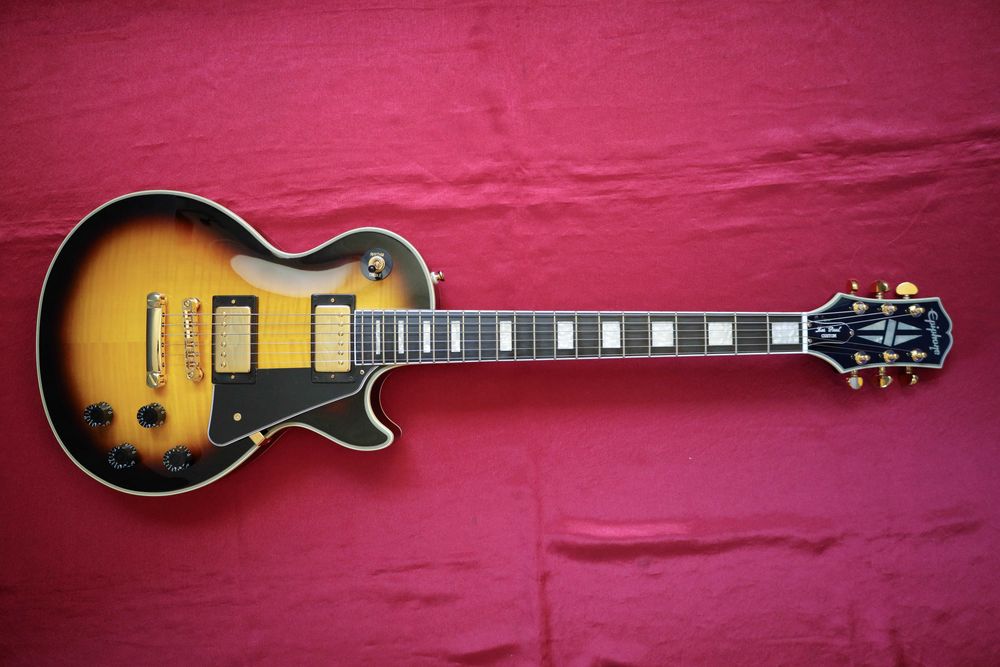 Epiphone Les Paul Custom Figured Guitar Center-Exclusive Electric Guitar - Regular Triburst