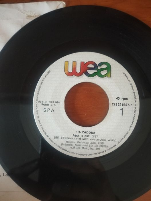 Single Pia Zadora