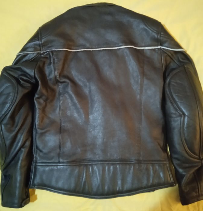 Мото-куртка розмір 10