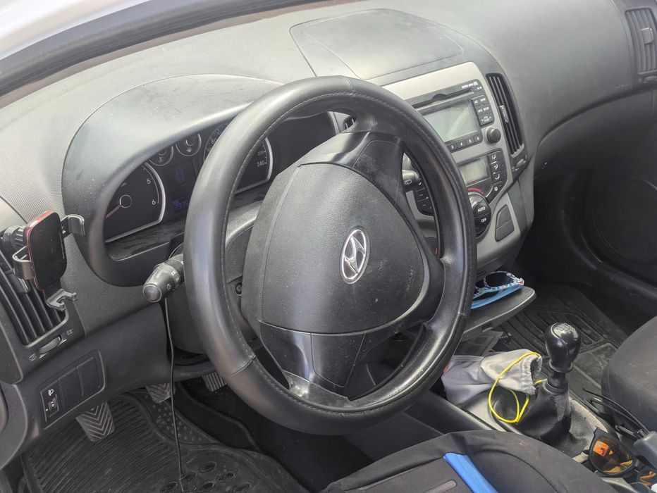 Hyundai I30 cw 290000km 1.6 crdi avariado
