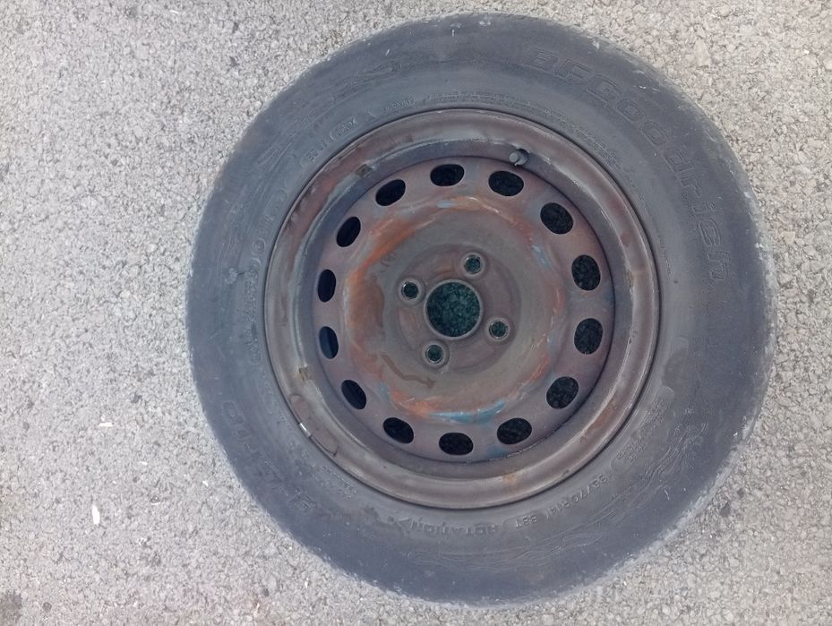 Vendo pneu e jante 14"