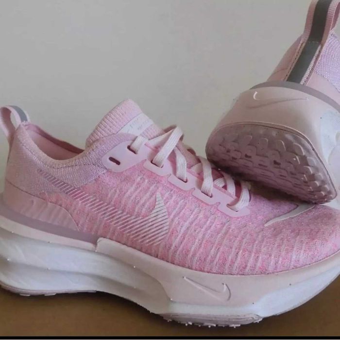 Кроссовки Nike ZoomX Invincible 3