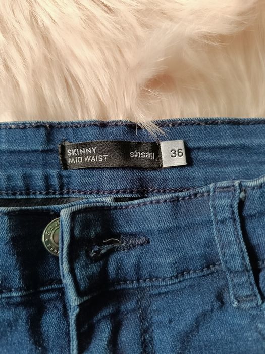 Granatowe skinny