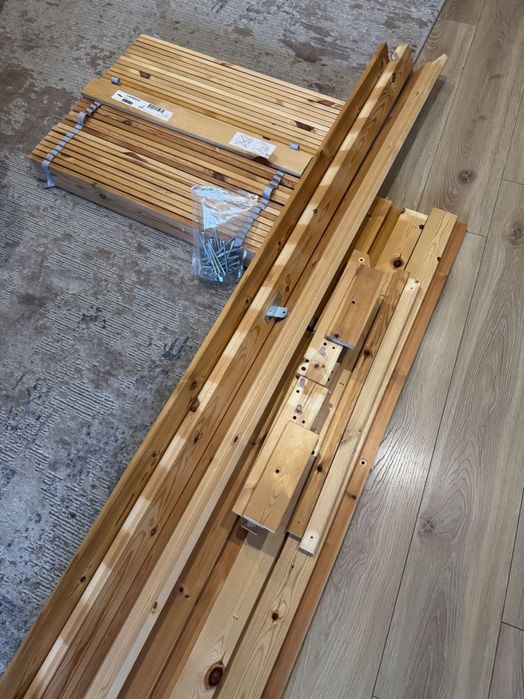 Cama IKEA NEIDEN 140x200 c/ Estrado – Desmontada – Braga