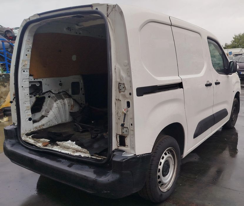 Para peças OPEL Combo Furgão/Combi (X19)