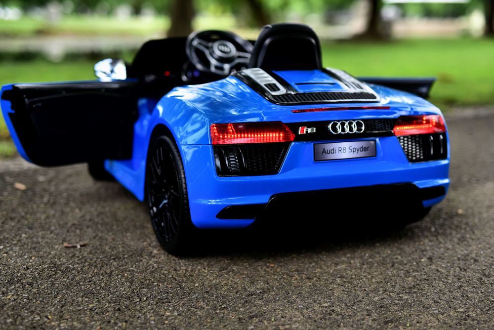 Samochód AUDI RS8 QUATTRO Auto Akumulator Motor Elektryczny RC DZIECI