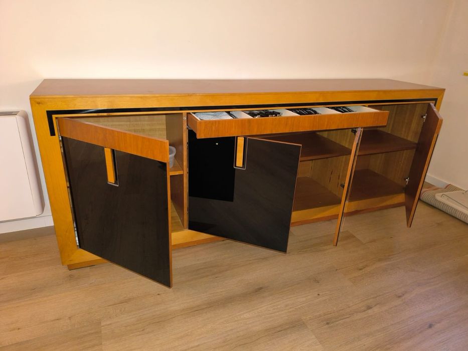 Aparador como novo e elegante