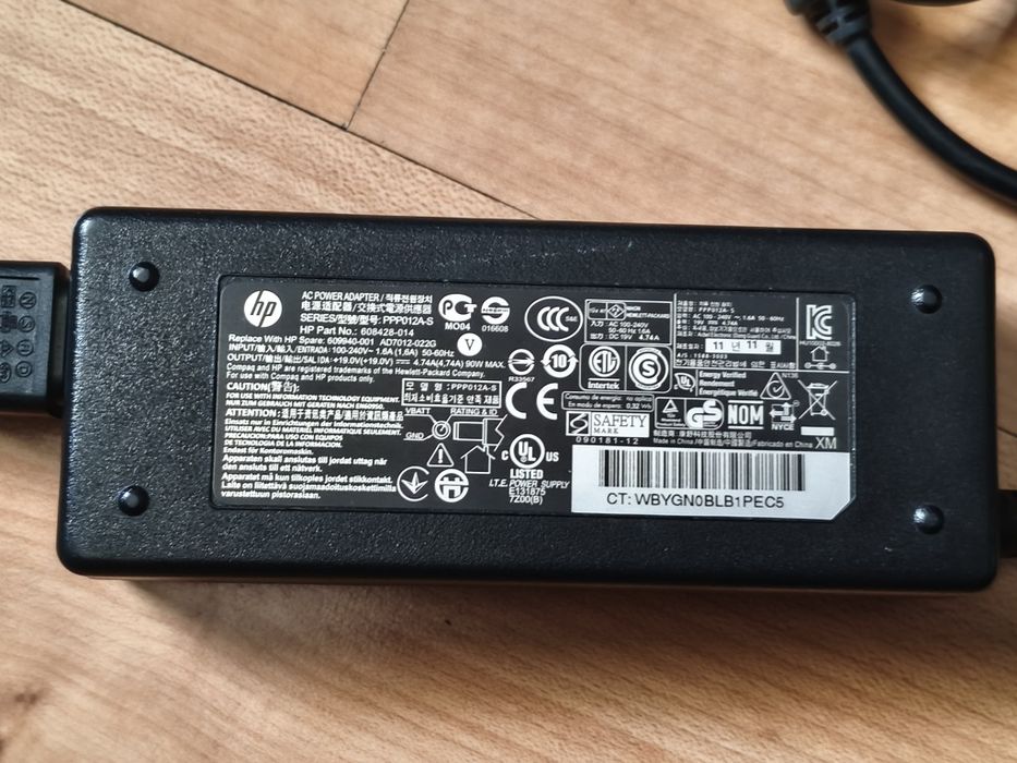 Carregador HP Original 90W para portátil como novo