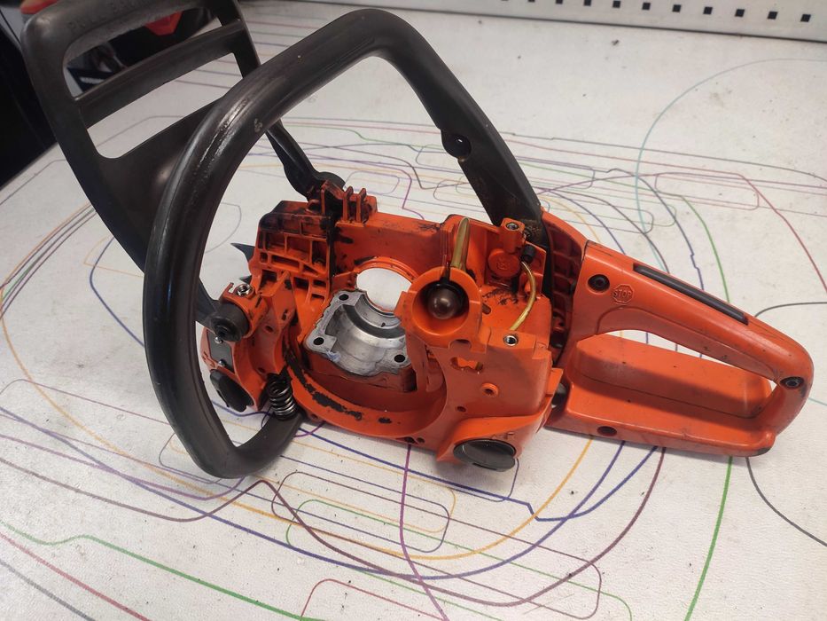 Pilarka piła Husqvarna 240 120II karter uchwyt OPOLE