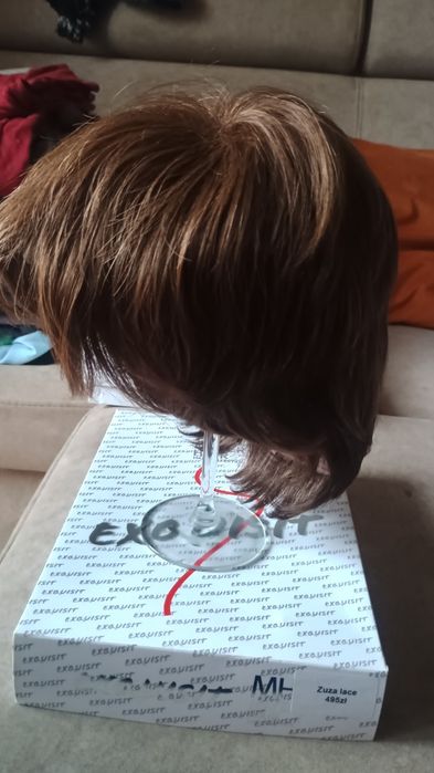 Peruki z firmy HairLux