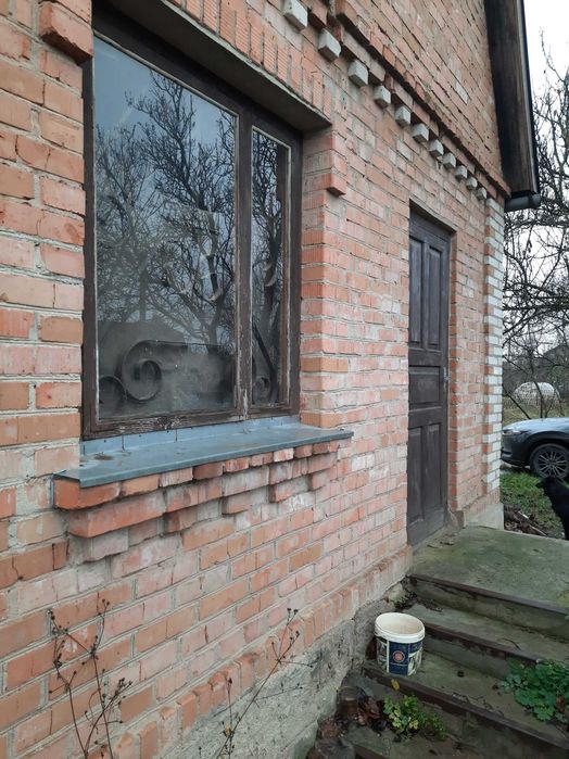 Продажа земельної ділянку з дачним будинком в Стрижавці