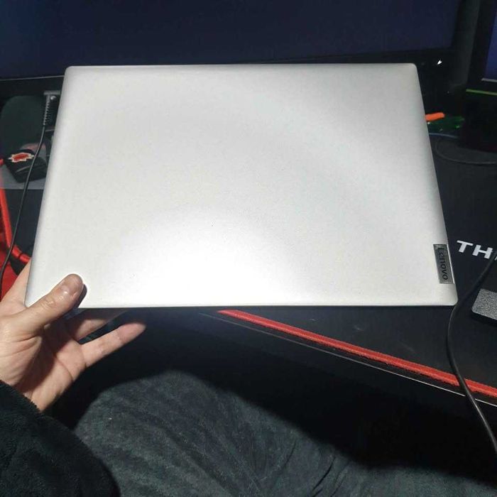 Portátil Lenovo ideapad 1 14IGL05
