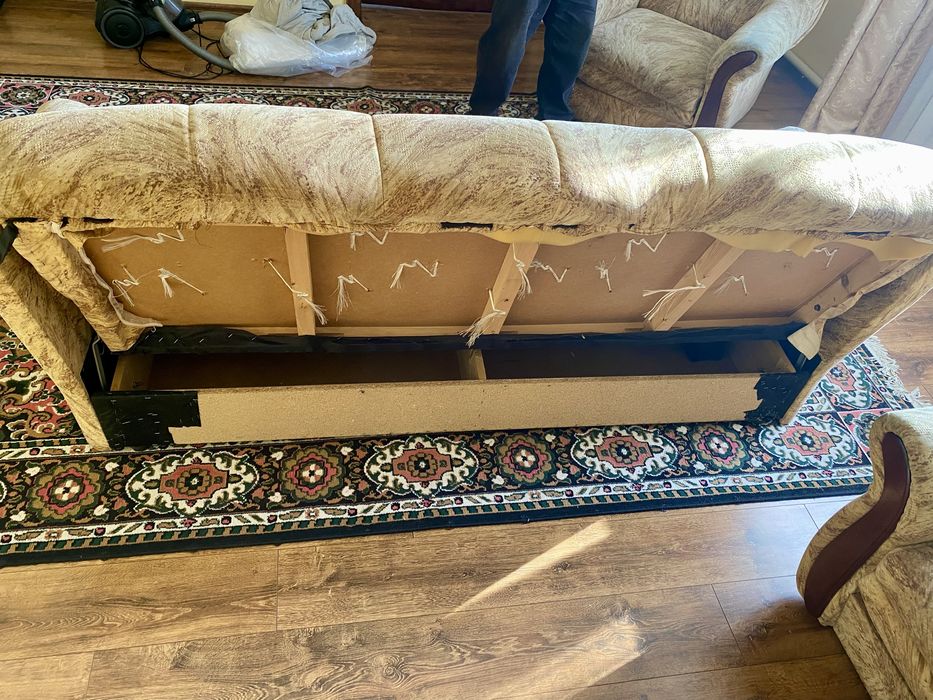 Продам м’який диван для вітальні