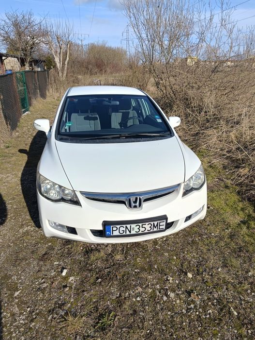 Honda Civic sedan 8 hybryda