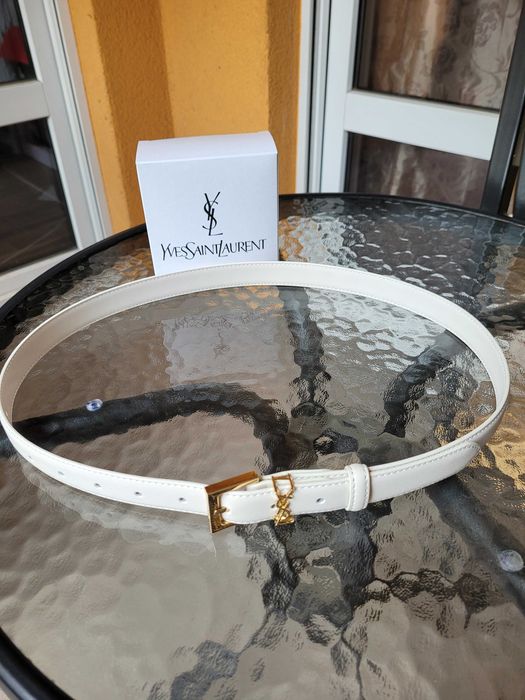 Biały damski skórzany pasek 105 cm w pudełku