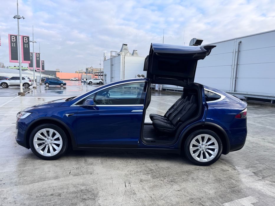 Tesla Model X Longe Range Plus 100 kWh Dual Motor (525 к.с.) AWD