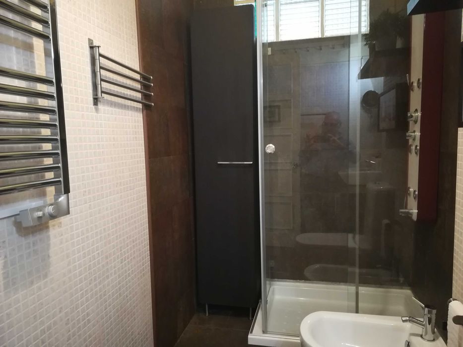 Apartamento T2 Praça Campo Pequeno c/Elevador Mobilado e Equipado.