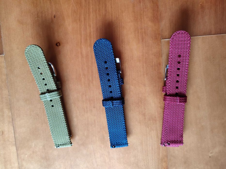 Braceletes de relógio em nylon 20mm novas