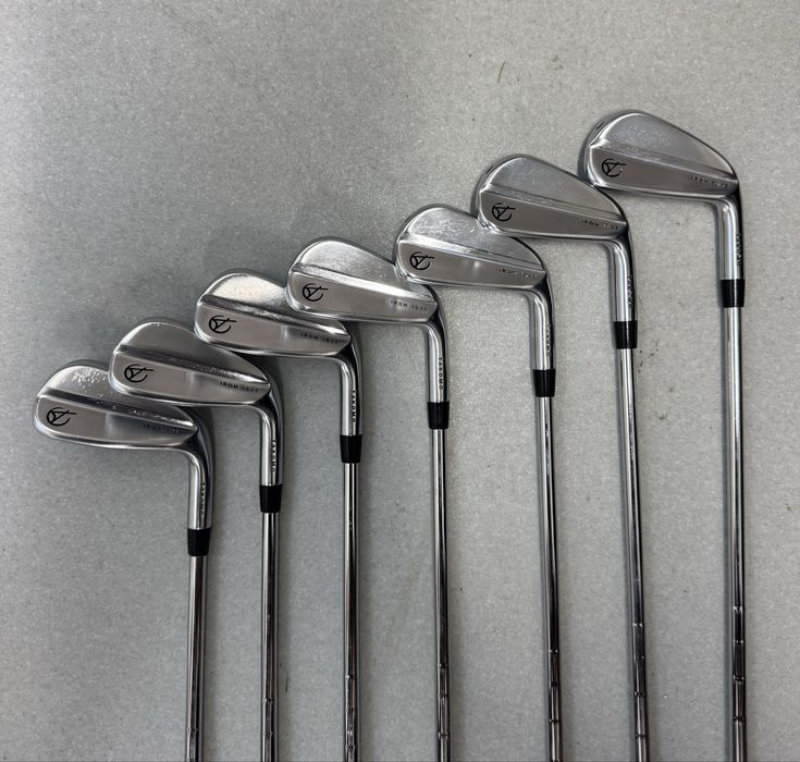 Set Ferros Takomo 101T (4-Pw)