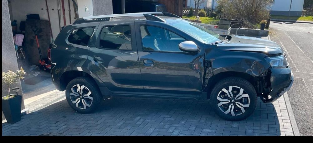Dacia Duster 2022 rok