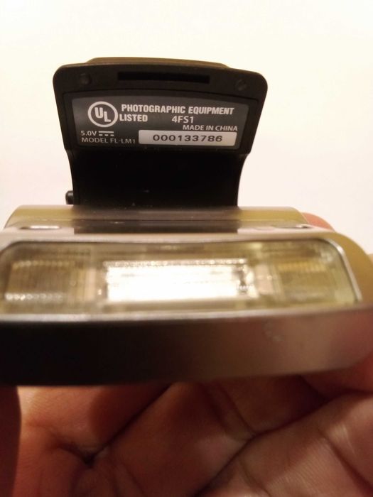 Фотоспалах Olympus FL-LM1