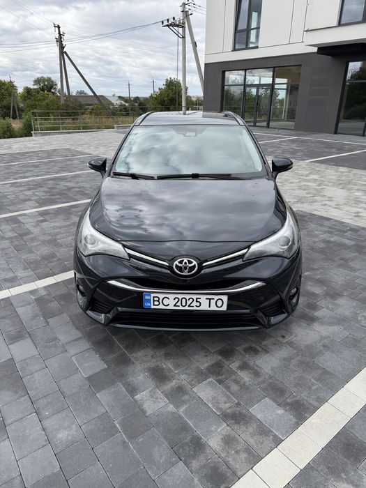 Toyota avensis 2.0d