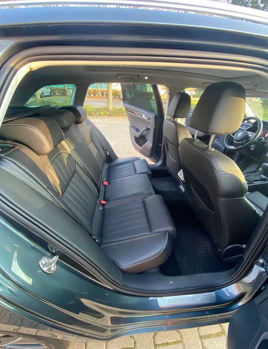 Skoda Superb      2021