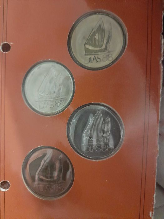 Conjunto de moedas Dias 88