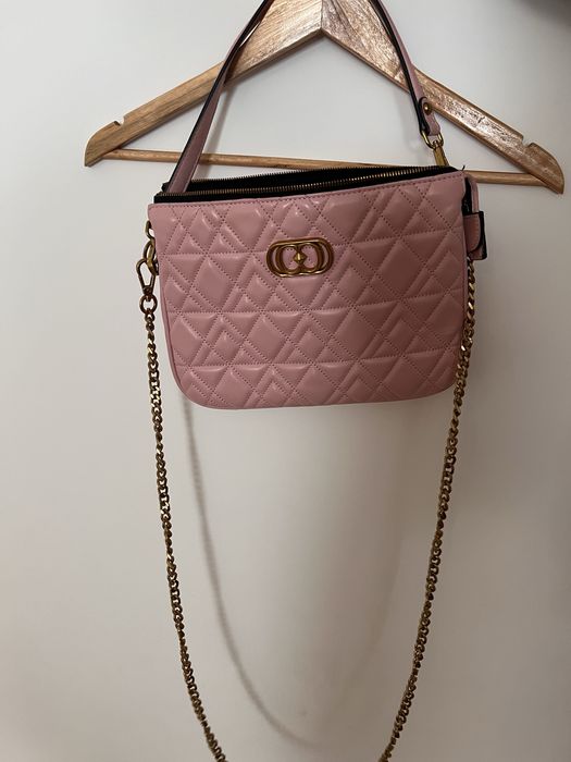 Mala La Carrie cor de rosa