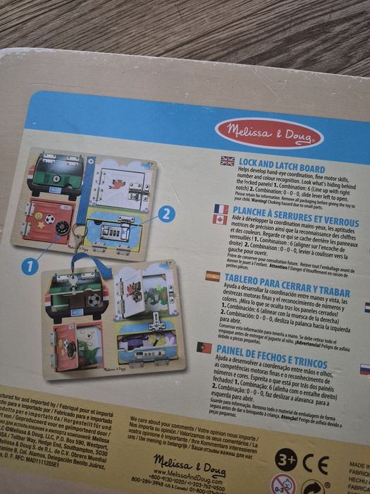 Tablica manipulacyjna Melissa&Doug zamki