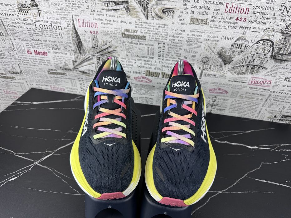 Оригінал Розмір 41 Кросівки Hoka One One Bondi 8 Взуття