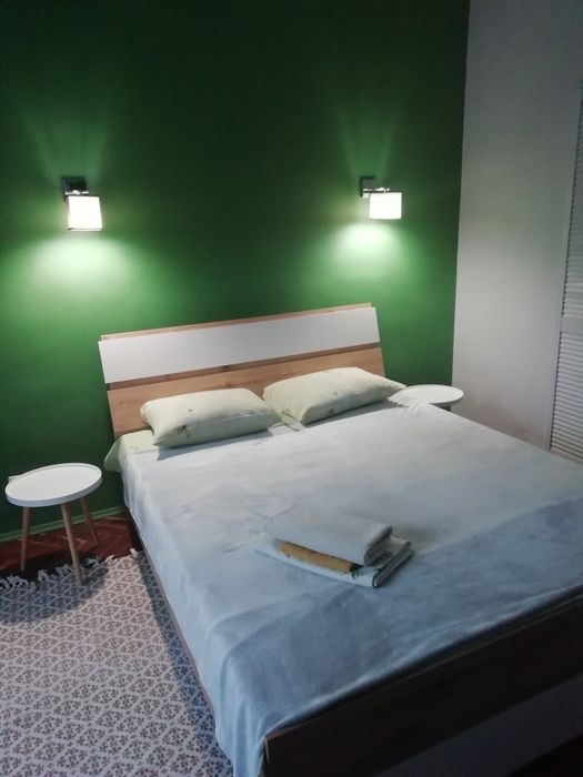 Центр Харькова, м. Научная 1ккв (38кв м) и 2ккв посуточно/почасово