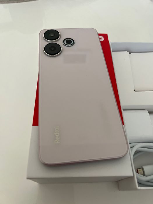 Смартфон Xiaomi Redmi 13 8/256 розовий