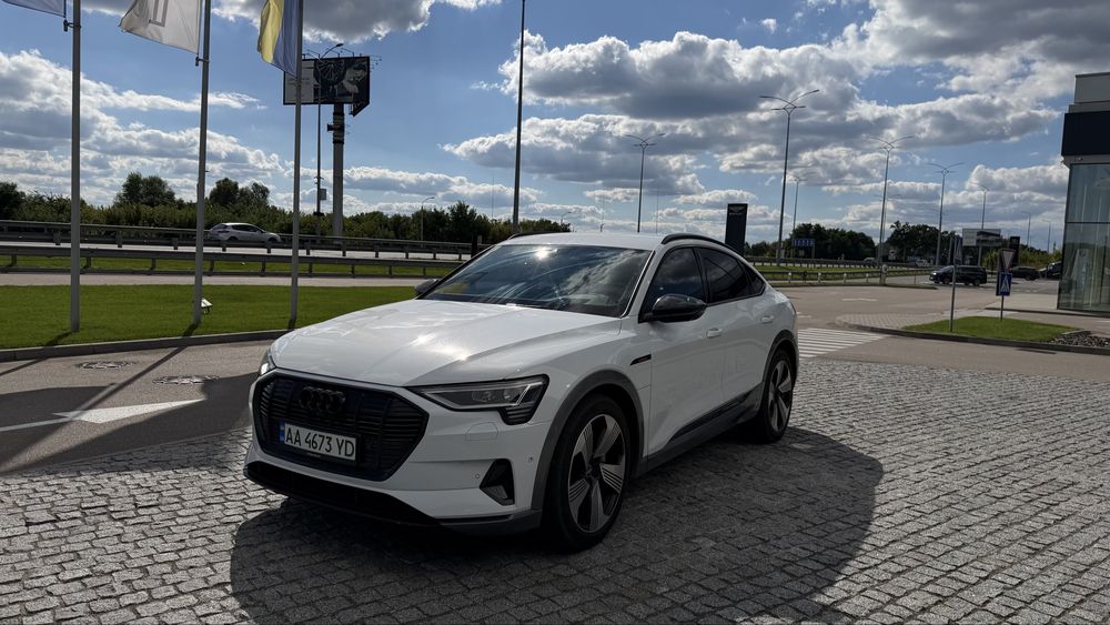 Audi e-tron Sportback 2022 року 95 KW