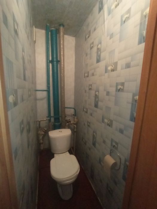 Срочно продам однокомнатную квартиру метро Индустриальная