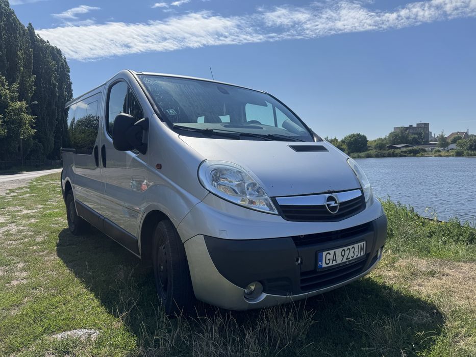 Opel Vivaro 2.0 Diesel 9-osobowy | Camper + Bus | Łóżko 2-osobowe | Webasto | Android Auto | Klimatyzacja