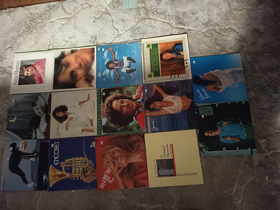 Lote de vinis a €3 e €4