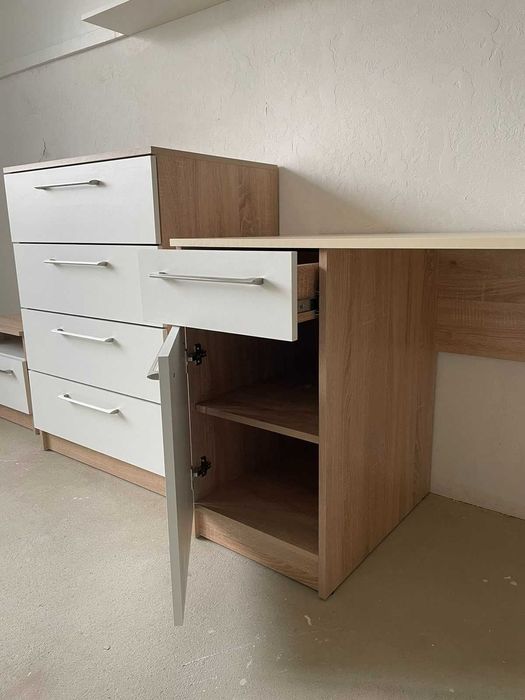 Пенал з шухлядами в офіс або в дитячу.  Нові меблі.