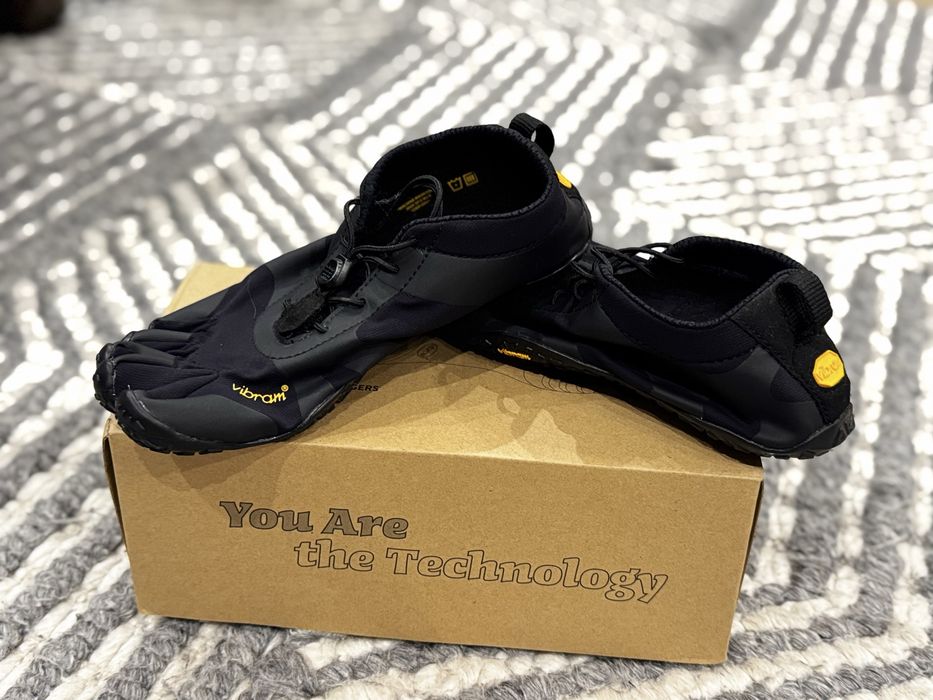 Черевики жіночі Vibram Fivefingers V-Alpha - black