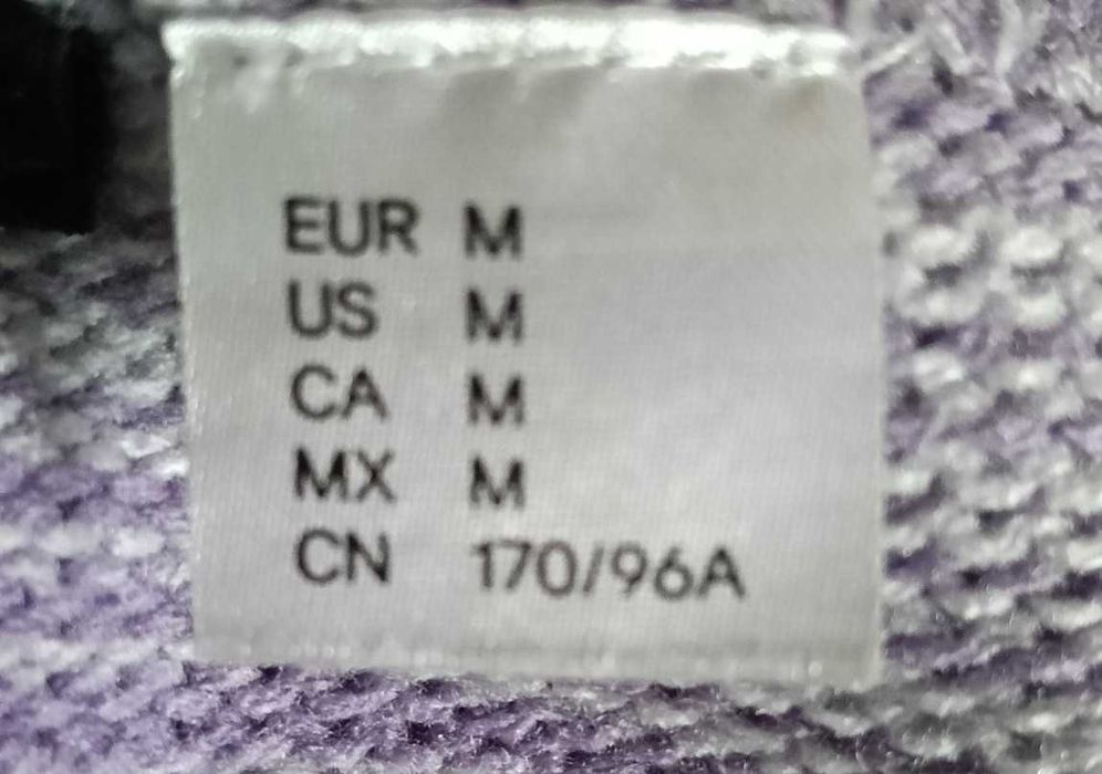 Vestido curto de malha Halter Lilás/Roxo (Tamanho M) – Como novo