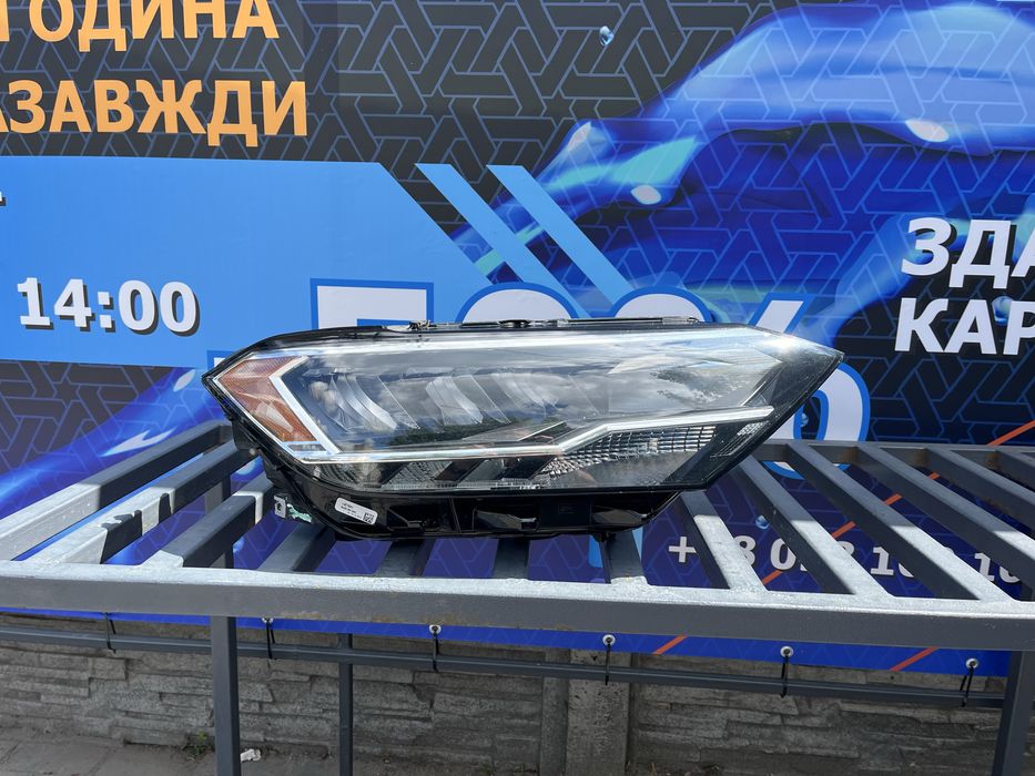 Фара на Volkswagen Jetta mk7 2021