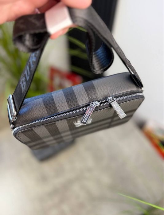Чоловіча сумка Burberry / Месенджер через плече / Барсетка