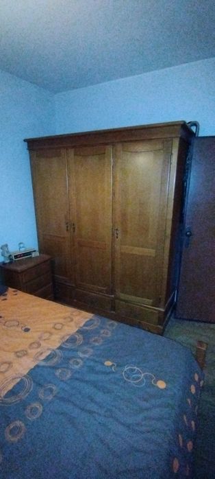 Mobília de quarto completa  em madeira